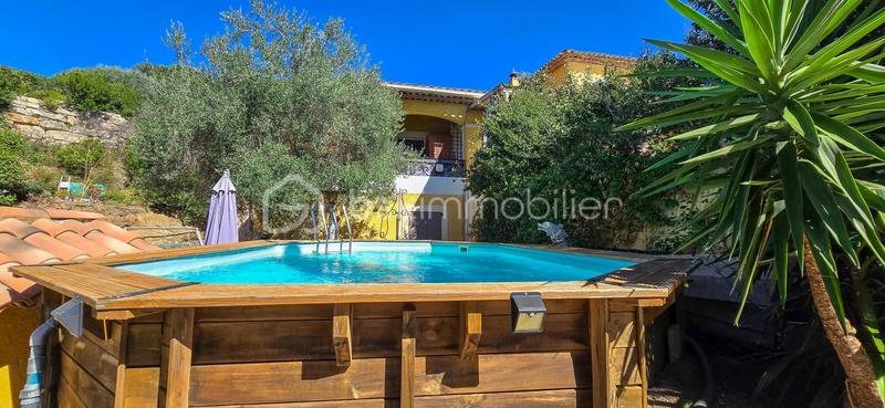 Villa - 180 m² - 6 pièces