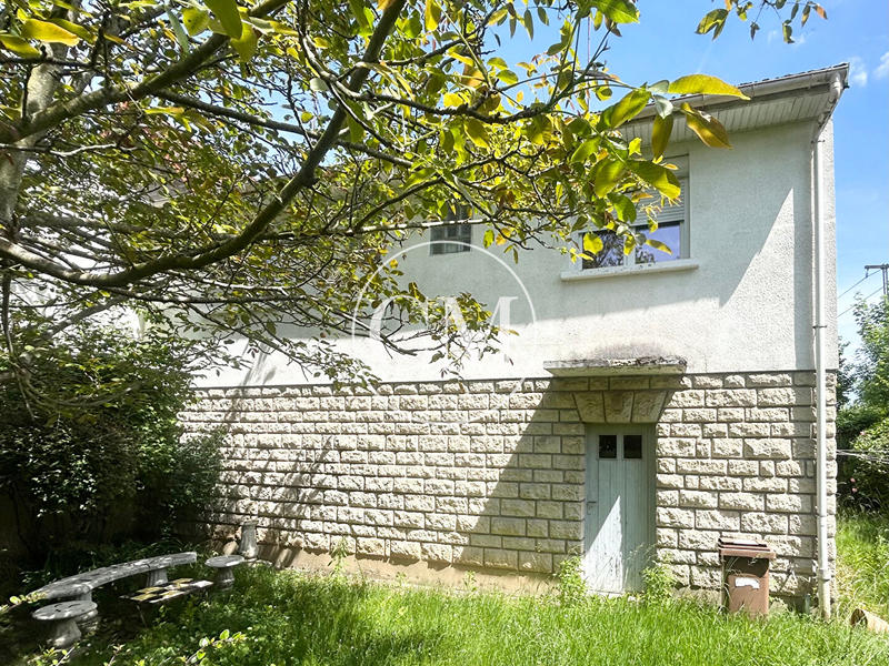 Maison - 208 m² - 4 pièces