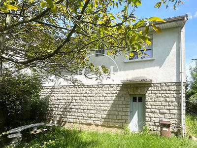 Maison - 208 m² - 4 pièces