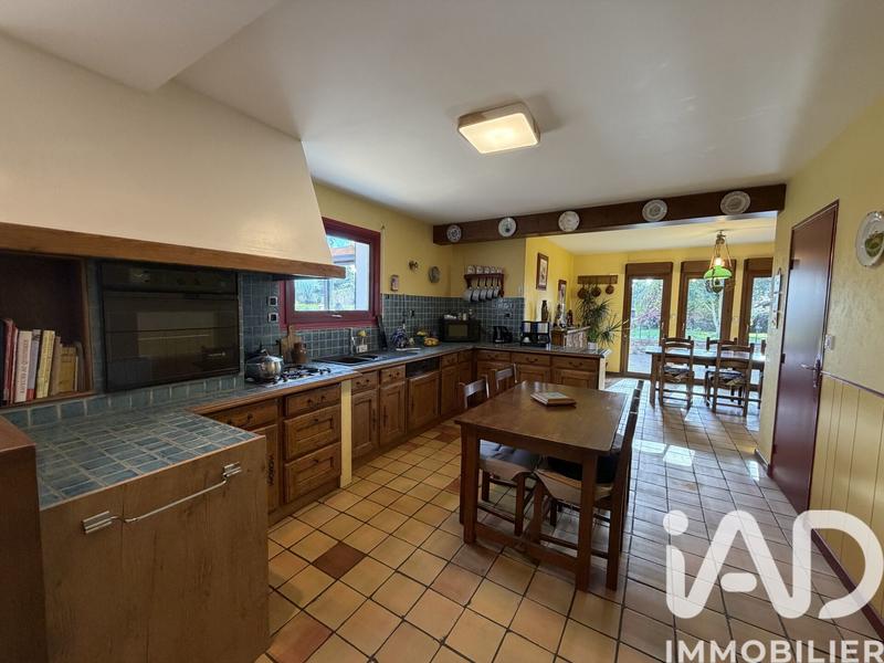 Maison - 170 m² - 7 pièces