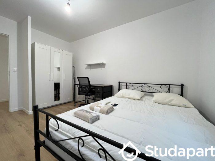 Chambre - 11 m² - 1 pièce