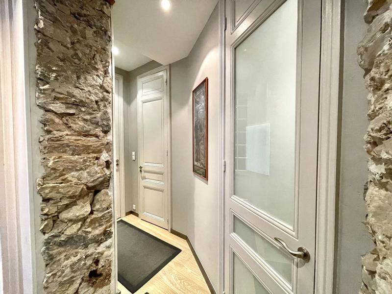 Appartement - 172 m² - 6 pièces