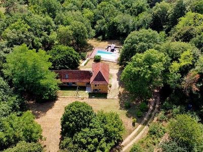 Maison - 221 m² - 5 pièces