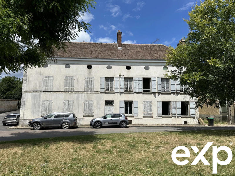 Maison - 385 m² - 10 pièces