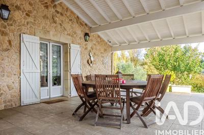 Maison - 358 m² - 8 pièces