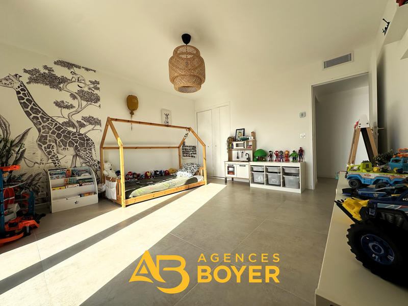 Appartement - 125 m² - 4 pièces