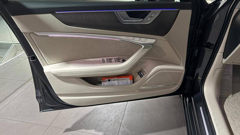 Audi A6 50 TFSIe 299 ch s tronic 7 Quattro Avus