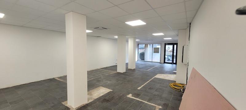 Local commercial - 75 m² - 2 pièces