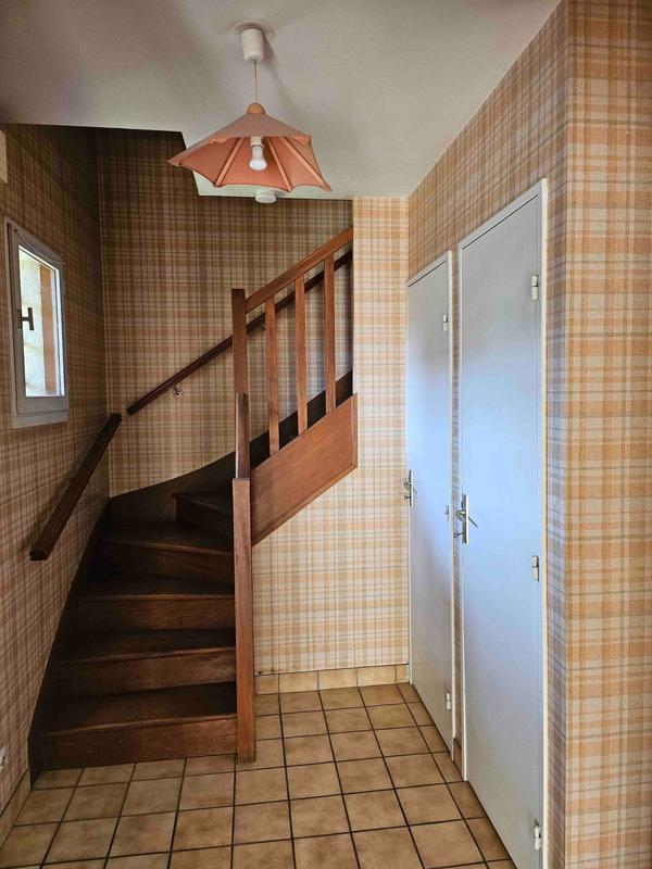 Maison - 94 m² - 5 pièces