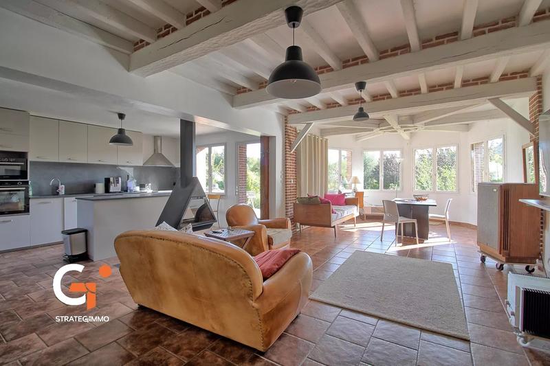 Maison - 195 m² - 7 pièces