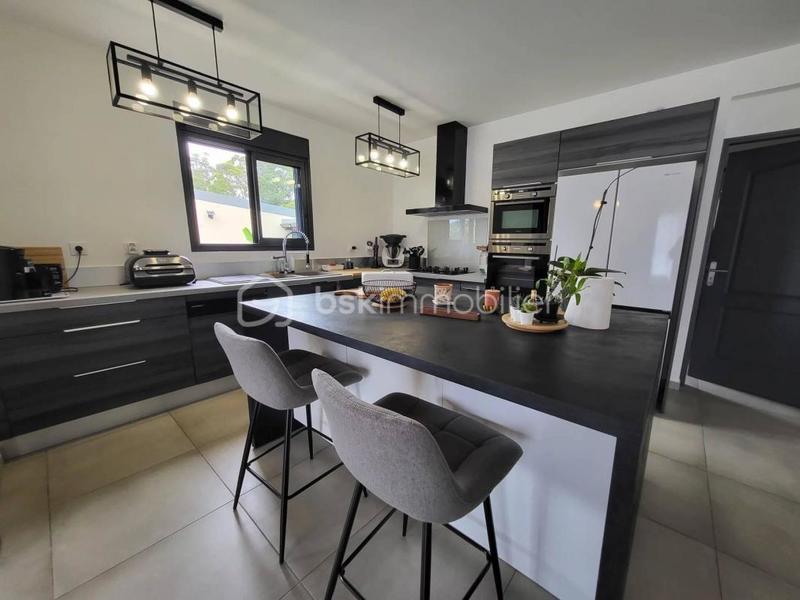 Immeuble - 195 m² - 5 pièces