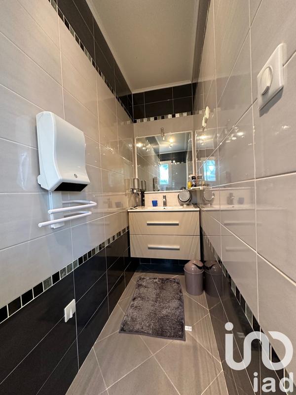 Maison - 166 m² - 5 pièces