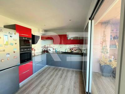 Appartement - 80 m² - 4 pièces