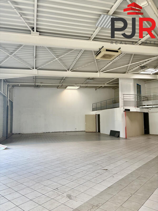 Local commercial - 519 m²