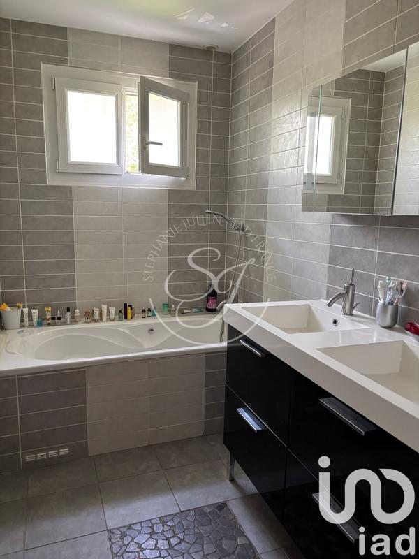 Maison - 130 m² - 7 pièces