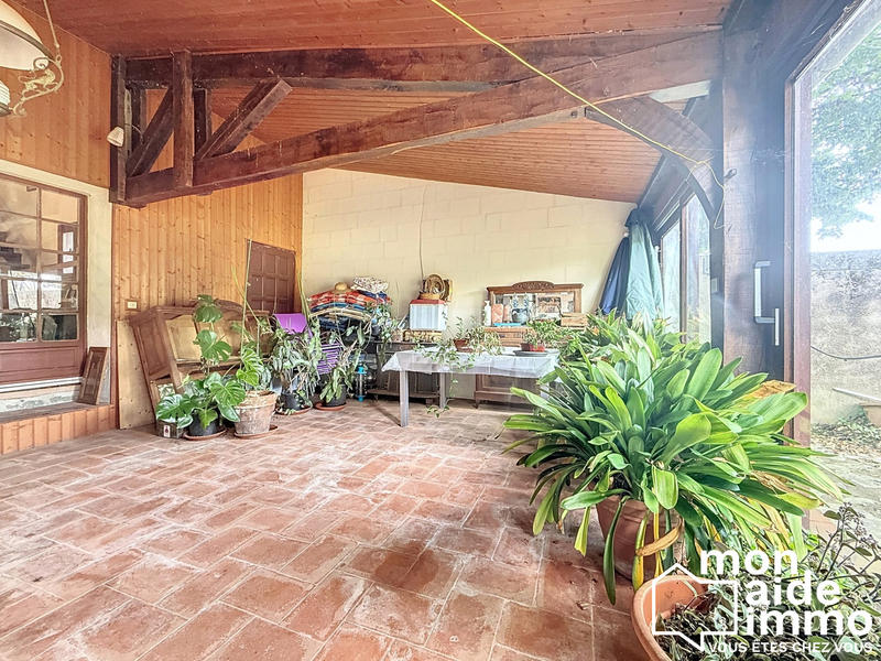 Maison - 240 m² - 8 pièces