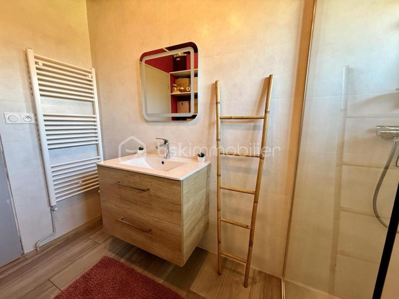 Maison - 121 m² - 5 pièces