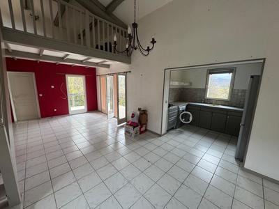 Villa - 85 m² - 3 pièces