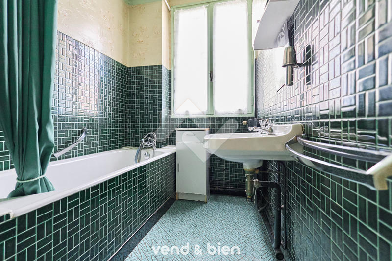 Maison - 150 m² - 10 pièces