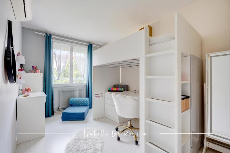 Pavillon - 76 m² - 5 pièces