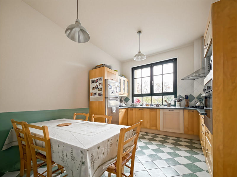 Maison - 152 m² - 7 pièces