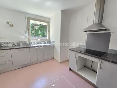 Appartement - 84 m² - 3 pièces