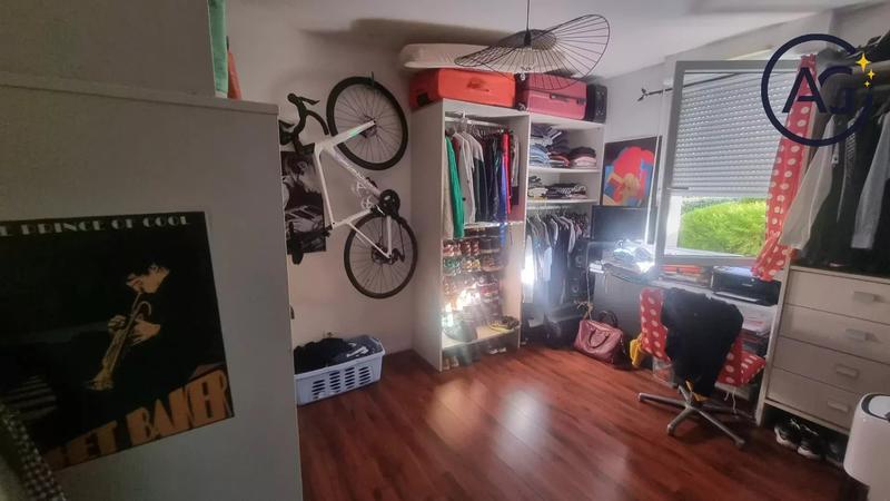 Appartement - 83 m² - 4 pièces