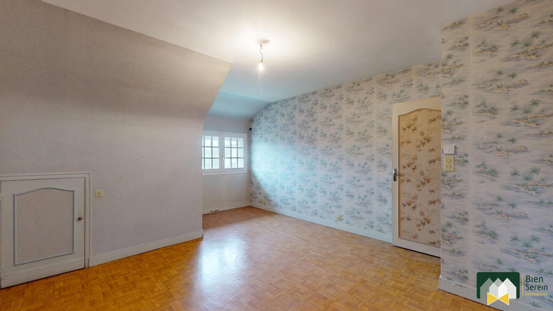 Maison - 143 m² - 6 pièces