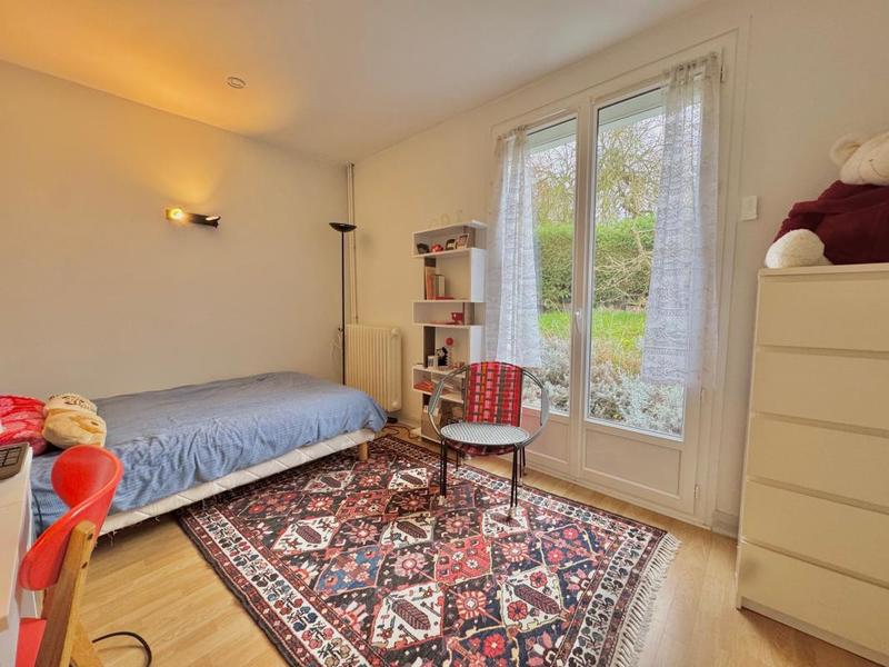 Maison - 204 m² - 6 pièces