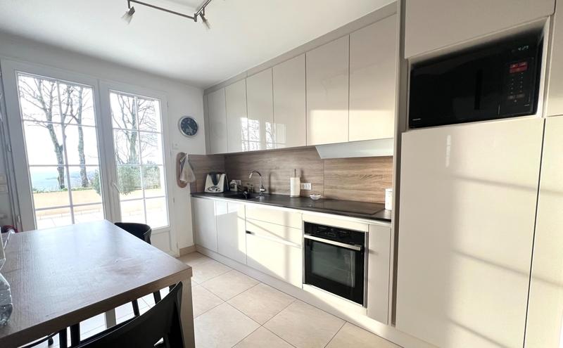 Maison - 183 m² - 7 pièces