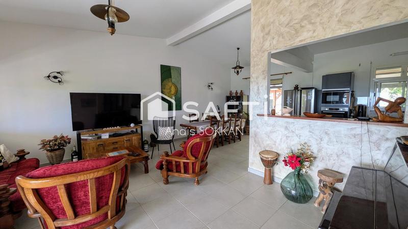 Maison - 224 m² - 7 pièces