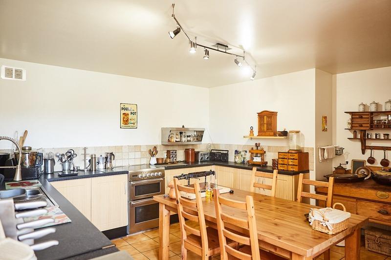 Corps de ferme - 199 m² - 6 pièces