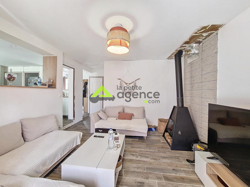 Maison - 90 m² - 4 pièces