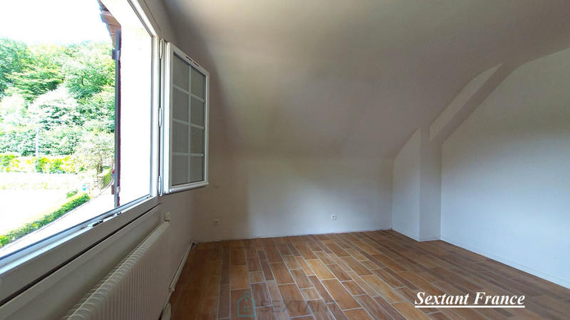 Maison - 179 m² - 6 pièces