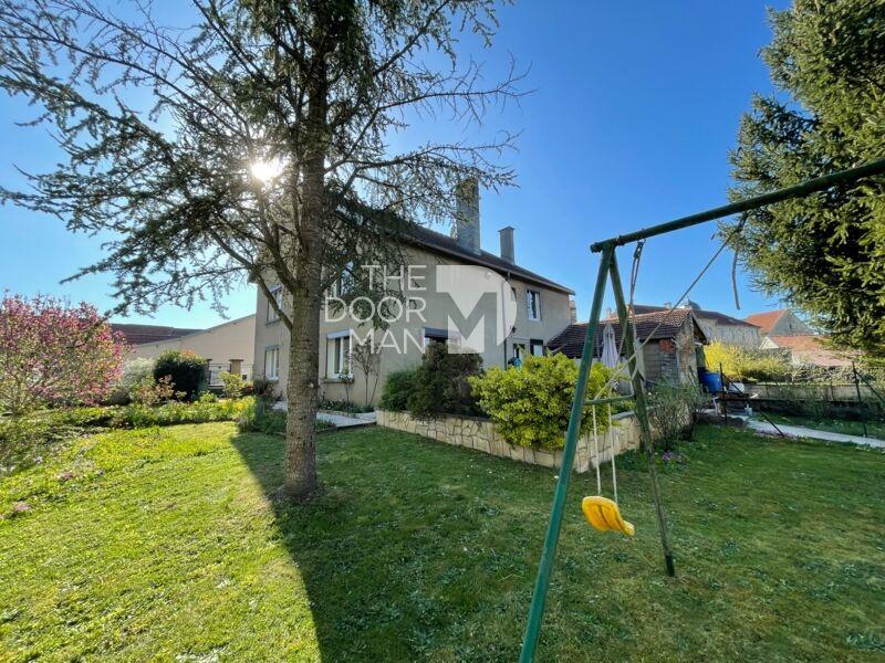 Maison - 183 m² - 8 pièces