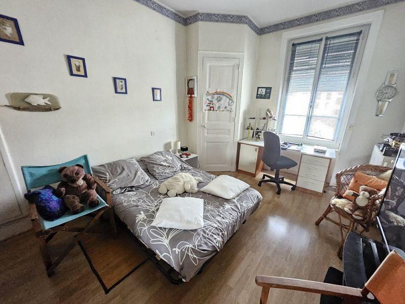 Maison traditionnelle - 172 m² - 7 pièces