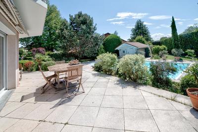 Maison - 320 m² - 7 pièces