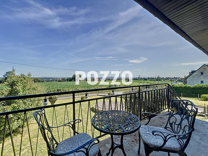 Maison - 196 m² - 10 pièces