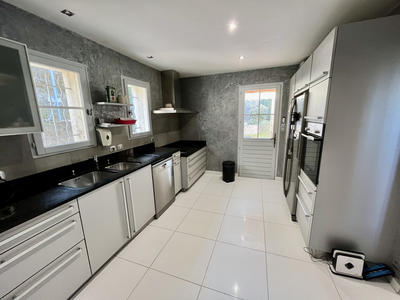 Villa - 172 m² - 5 pièces