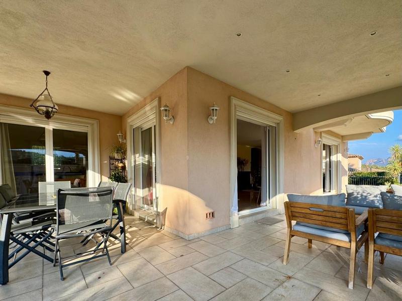 Villa - 204 m² - 5 pièces