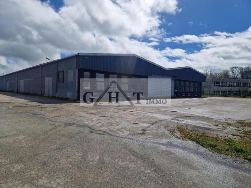 Entrepôt - 4 320 m²