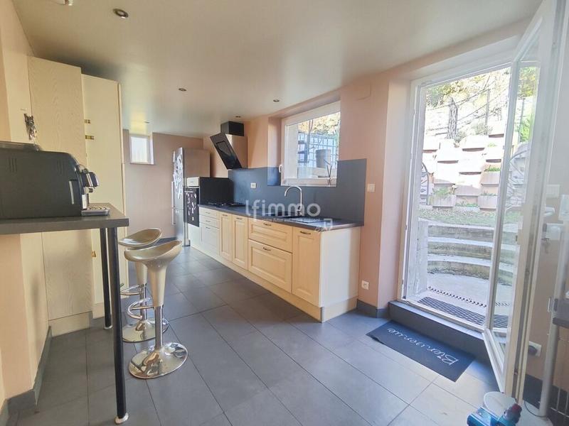 Maison - 160 m² - 7 pièces