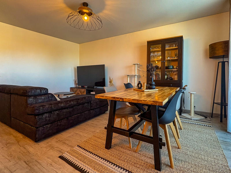 Appartement - 77 m² - 3 pièces