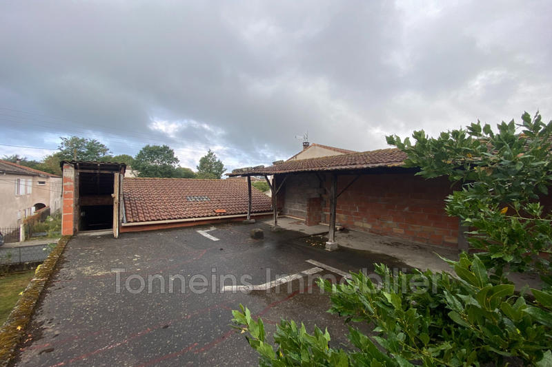 Parking / Garage - 120 m²