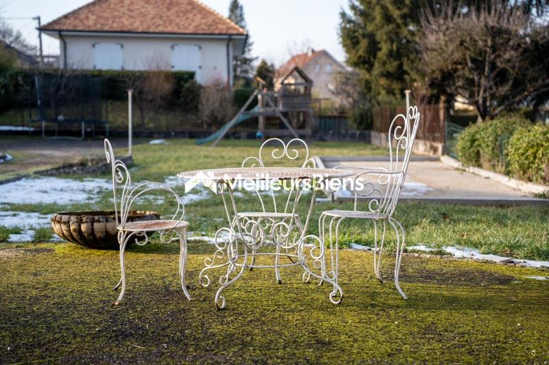 Maison - 141 m² - 6 pièces