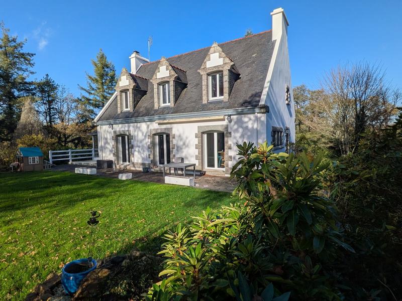 Maison traditionnelle - 190 m² - 6 pièces