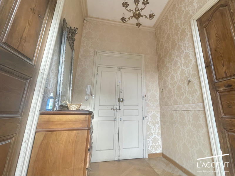 Appartement - 122 m² - 5 pièces