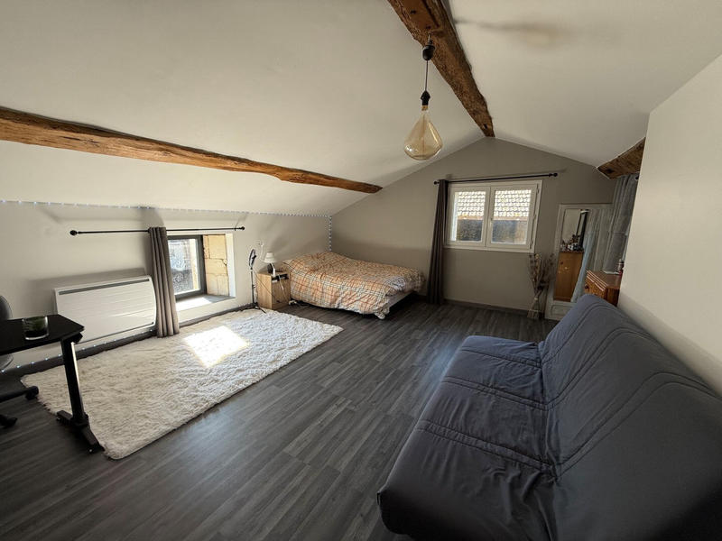 Maison - 200 m² - 6 pièces