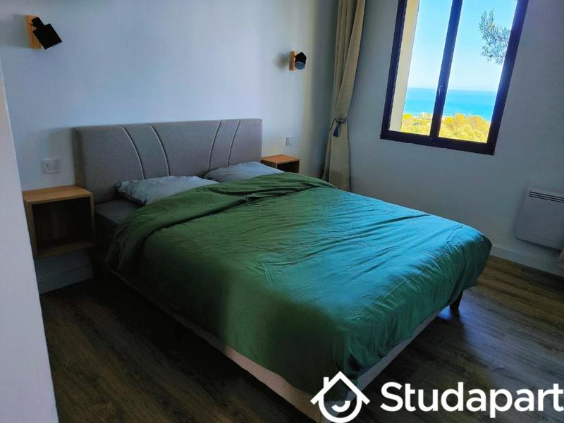 Chambre - 9 m² - 1 pièce