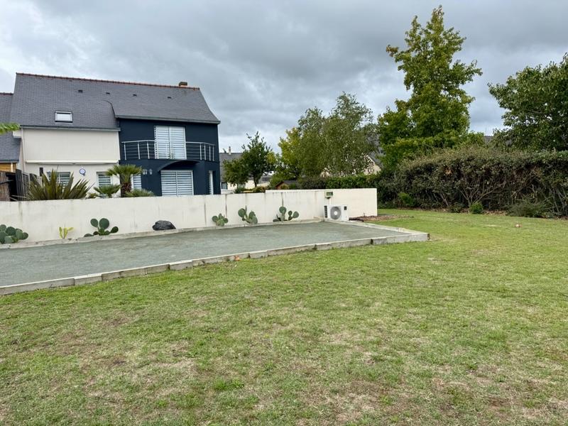 Maison - 180 m² - 9 pièces